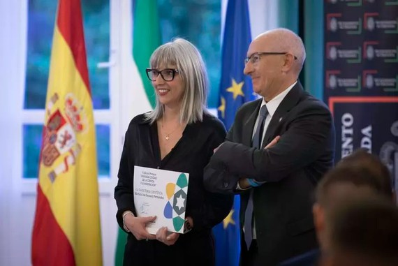 La investigadora del ibs.GRANADA María José Serrano, recibe el Premio Ciudad de la Ciencia a la trayectoria científica